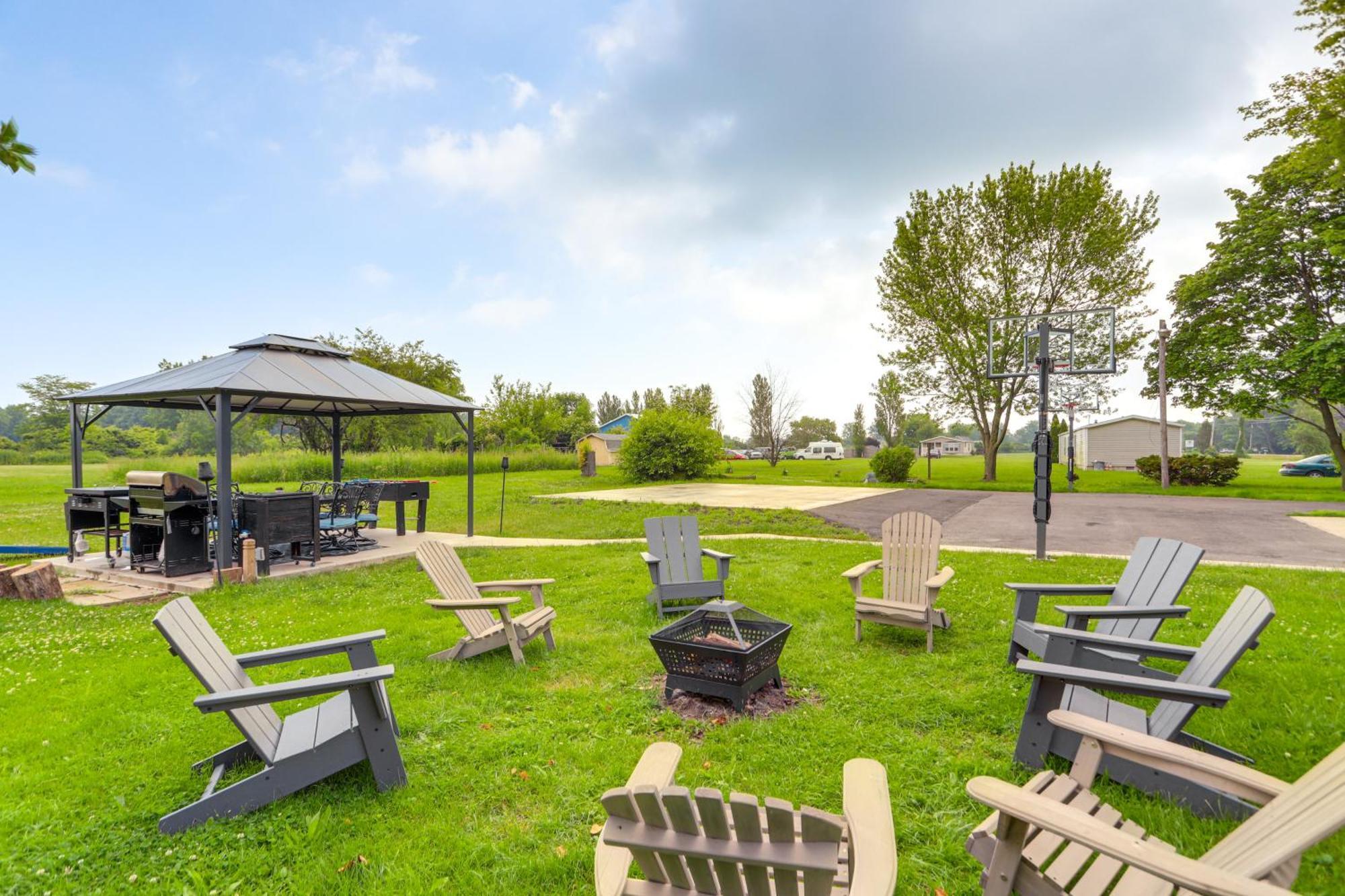 Welcoming Port Clinton Vacation Rental! Extérieur photo